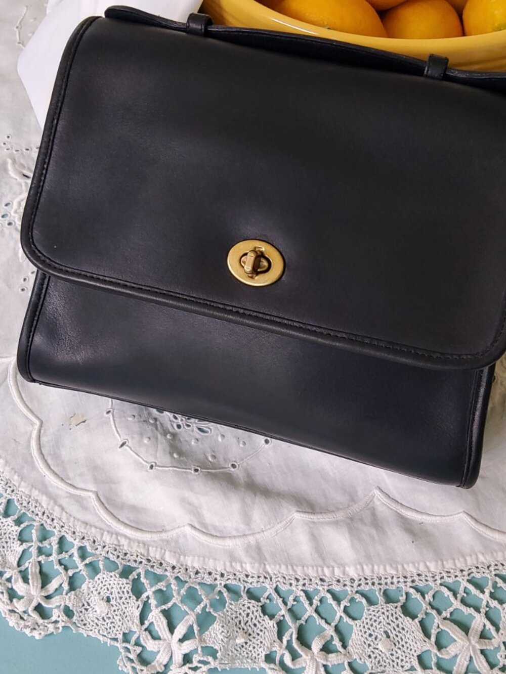 Vintage Coach Court Crossbody in Navy 9870 - Picture 16 of 16
